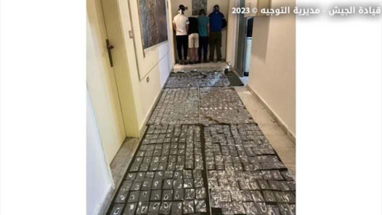 تجّار مخدرات في قبضة المخابرات