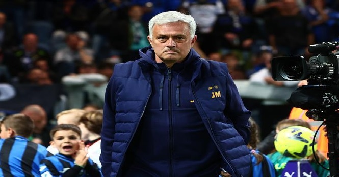 غموض حول مستقبل مورينيو.. هل يعود الى ريال مدريد؟