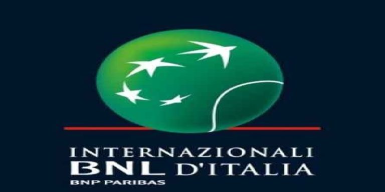 توقف مباراة تسيتسيباس ومدفيديف