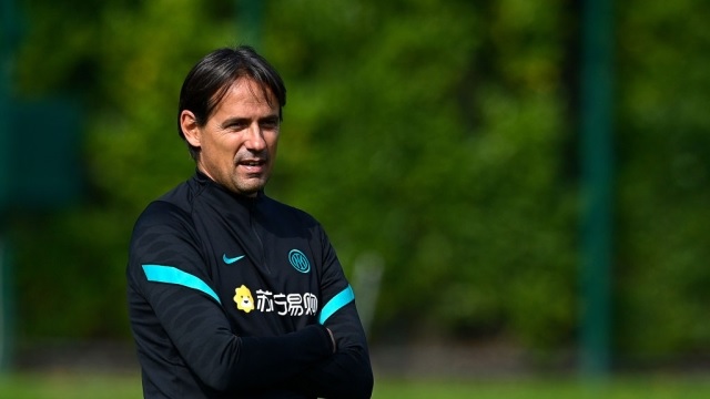 مفاجأة مدوية تتعلق بالانتر.. ما علاقة مدربه انزاغي؟