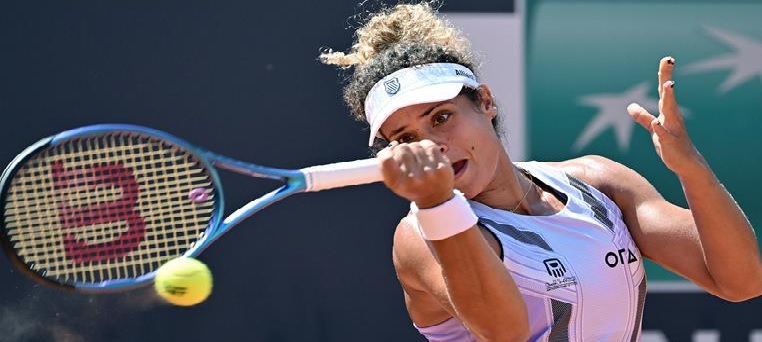 ميار شريف تتأهل لثاني ادوار رولان غاروس