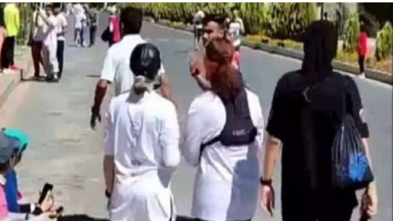 استقالة رئيس الاتحاد الإيراني لألعاب القوى بعد مشاركة نساء في سباق بلا حجاب