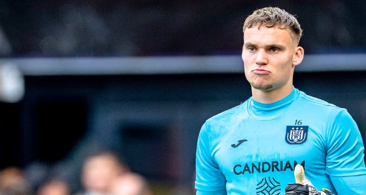 تقارير: مانشستر يونايتد يحدد بديل دي خيا