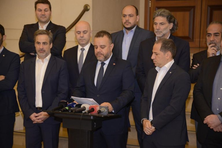 المعارضة اللبنانية تصوت لصالح جوزاف عون