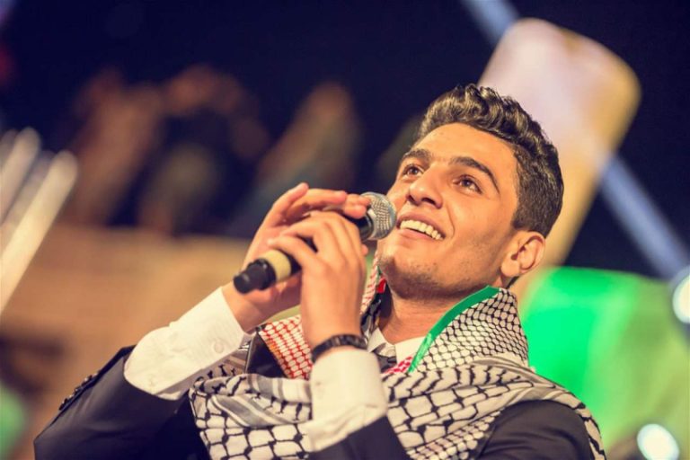 بعد حذف أغنيته “دمي فلسطيني”.. محمد عساف يعلق