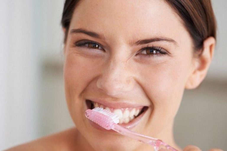 ماذا يحدث إذا لم تنظف الأسنان أسبوعا كاملا؟