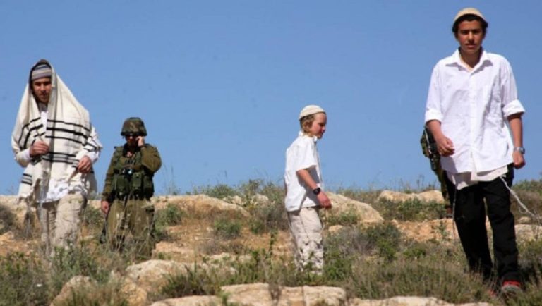 الاتحاد الأوروبي يدعو “إسرائيل” للتراجع عن إقامة 600 مستوطنة