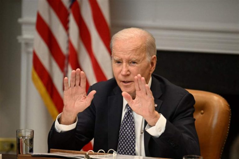 بايدن يهنئ الملك تشارلز الثالث والملكة كاميلا