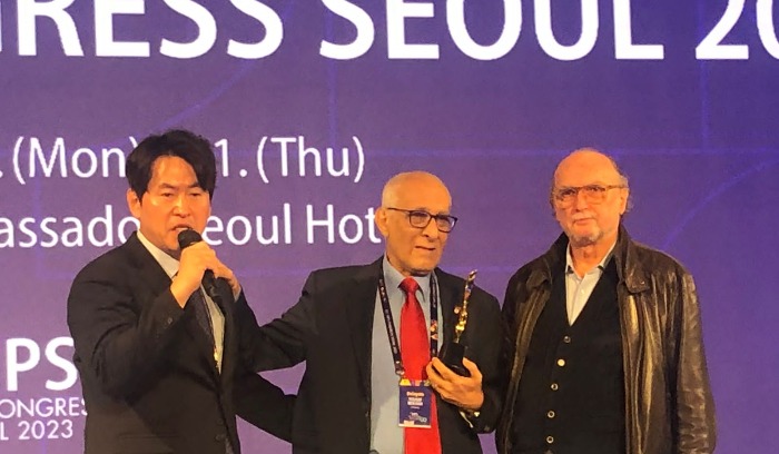 الإتحاد الأسيوي للصحافة الرياضية يكرم يوسف برجاوي