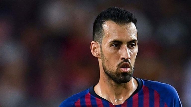 هل يغادر بوسكيتس برشلونة؟