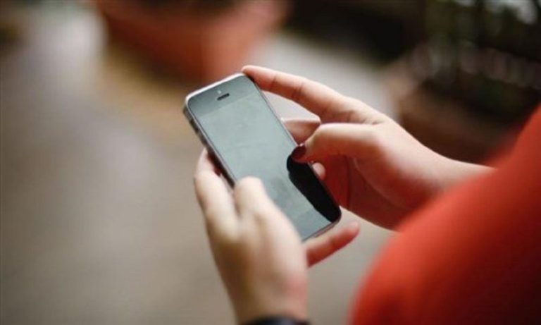 “لمسة الشبح”.. تخترق الهواتف!