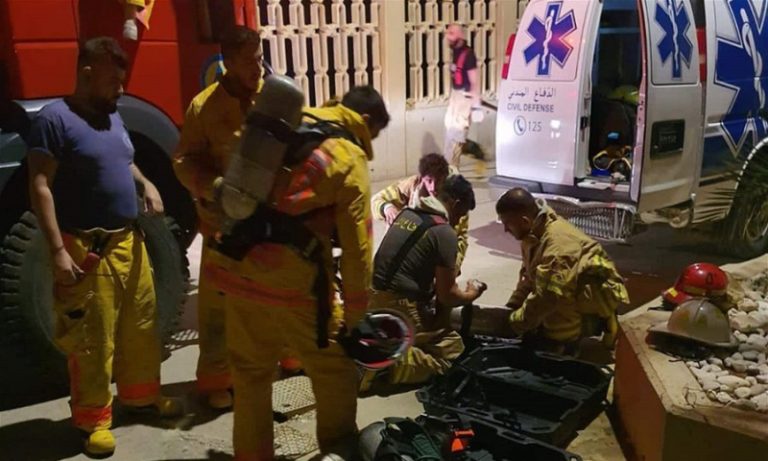 بالصورة.. حريق داخل مطعم في حارة حريك