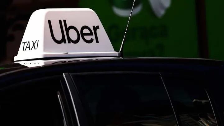 إعتقدت أنّ سائق “الأوبر” سيخطفها.. فقتلته!