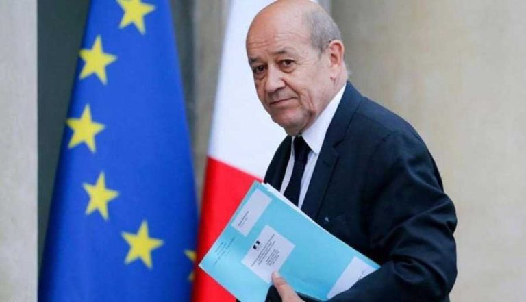 بعد “اللاءات”.. ماذا يحمل لودريان إلى لبنان؟