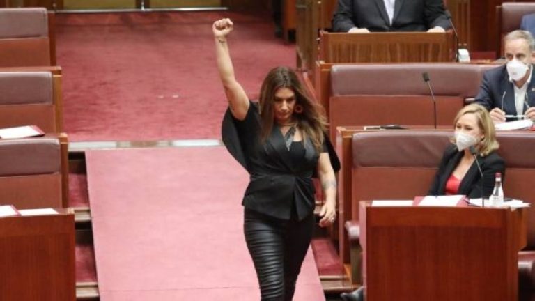 “إعتداء جنسي” على نائبة أسترالية في البرلمان