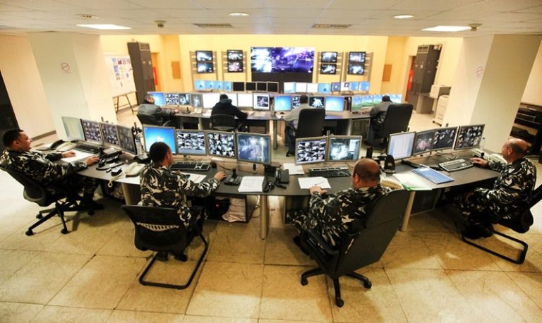 غرفة التحكم