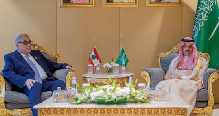 بن فرحان يحيي جهود لبنان بتحرير المواطن السعودي