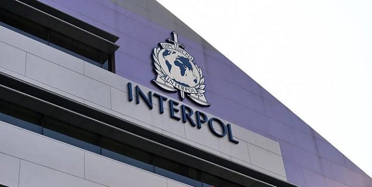 “نشرة حمراء” من “الانتربول” بحق لبناني عمره 82 سنة!