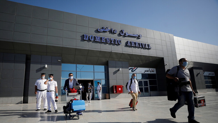 مطار القاهرة