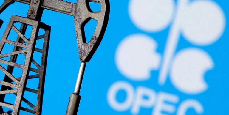 “أوبك بلس” تخفض إنتاجها لعام 2024 بـ1.4 مليون برميل