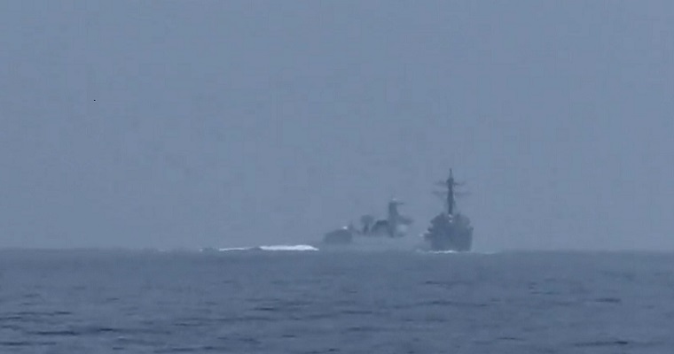 بالفيديو.. “مناورة غير آمنة” بين الصين وأميركا!