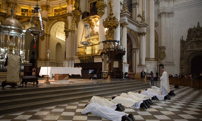 “فضائح جنسية” بكنائس إسبانيا!