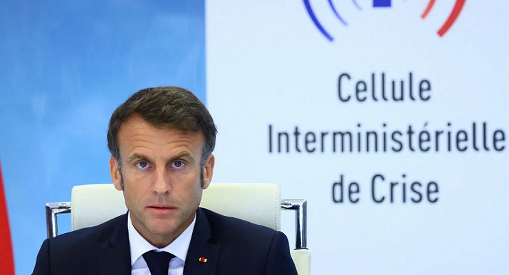 ماكرون يتهم “عصابات” بالمشاركة في “أعمال الشغب”