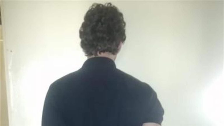 توقيف أحد المطلوبين للقضاء بجرائم عدّة.. وبحقه حكم مؤبّد