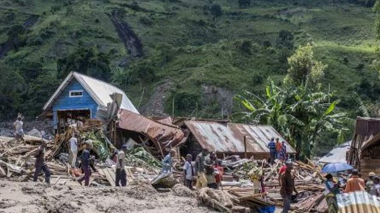 قتلى ومفقودون نتيجة إنزلاق للتربة في الصين