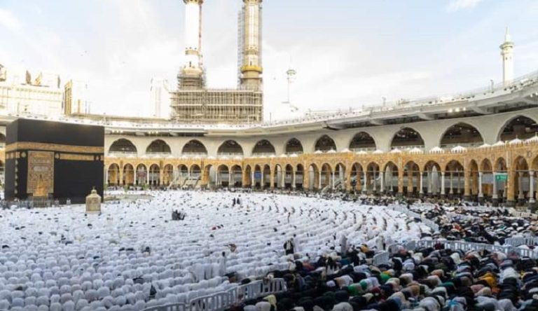 صلاة العيد بالمسجد الحرام في مكة المكرمة