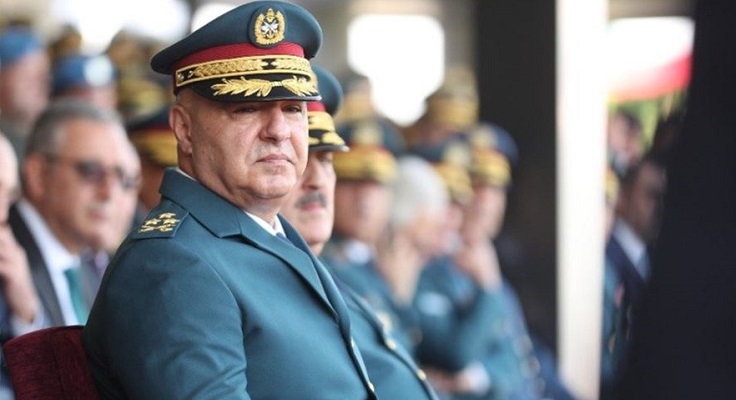 القائد متفرّجاً: اطحنوا بعضكم وعودوا إليّ