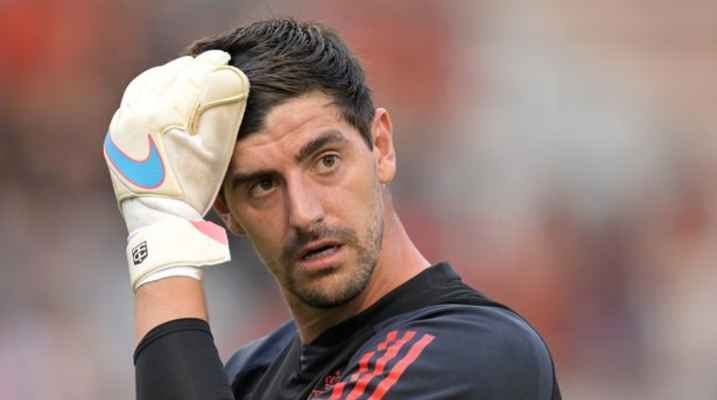 ازمة كورتوا مع بلجيكا تتفاقم.. هل يعتزل اللعب الدولي؟