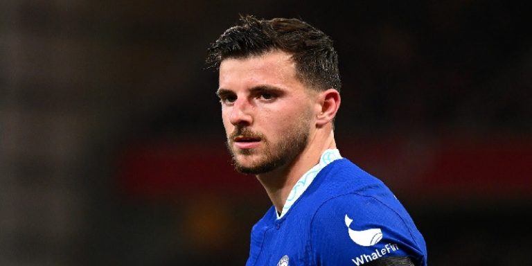 ماونت بين البقاء في تشلسي او الرحيل الى اولدترافورد