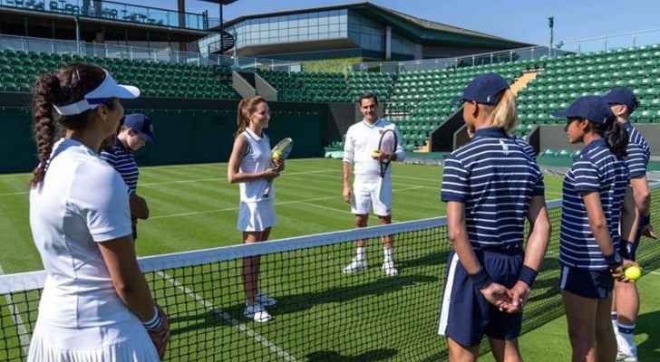 فيدرر يعود الى ملاعب ويمبلدون