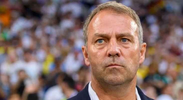 فليك مُهدد بالاقالة