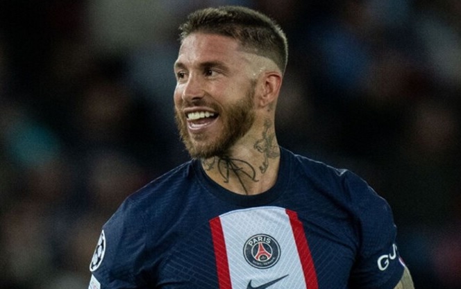 راموس يتلقى أول عرض بعد إعلان رحيله عن باريس سان جيرمان