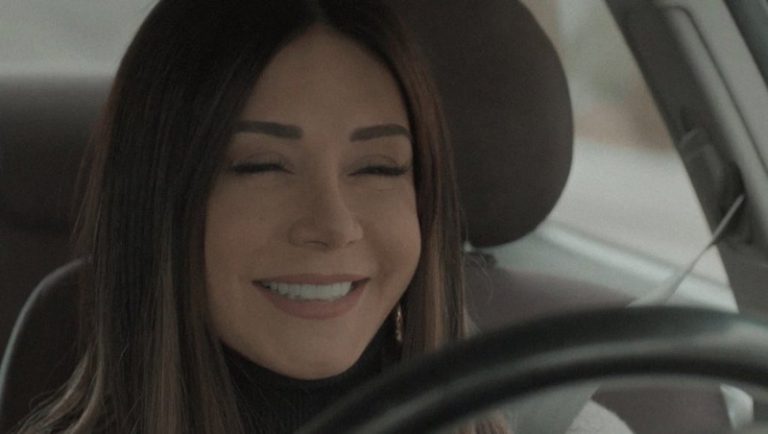 بالصورة.. كاريس بشار “إتخرجنا”