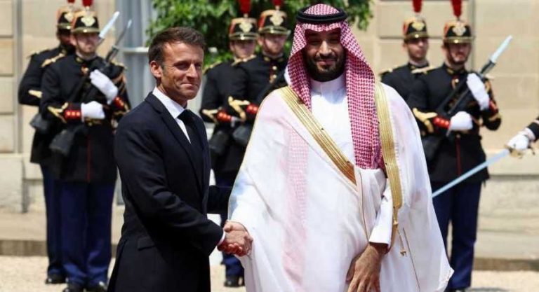 “ملف الإخفاق” على طاولة ماكرون وبن سلمان