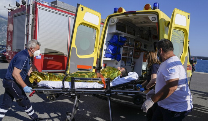 حداد لثلاثة أيام في اليونان بعد مأساة البحر الأيوني