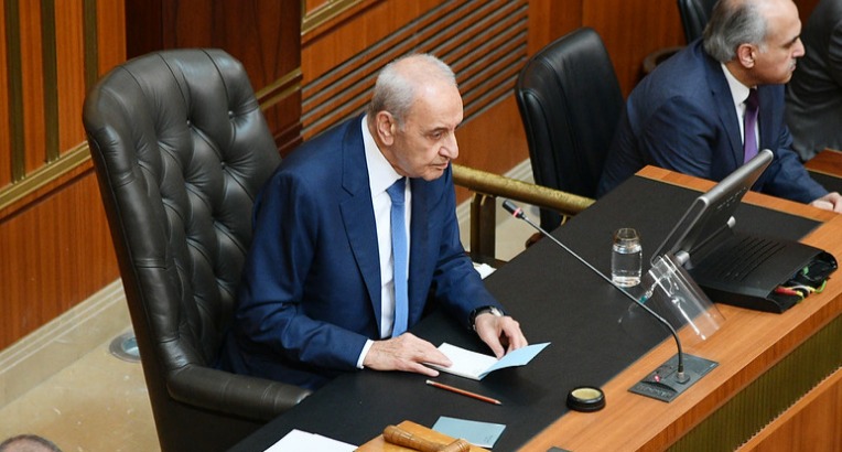 بالفيديو.. بري لا يسجل إلا أصوات فرنجية