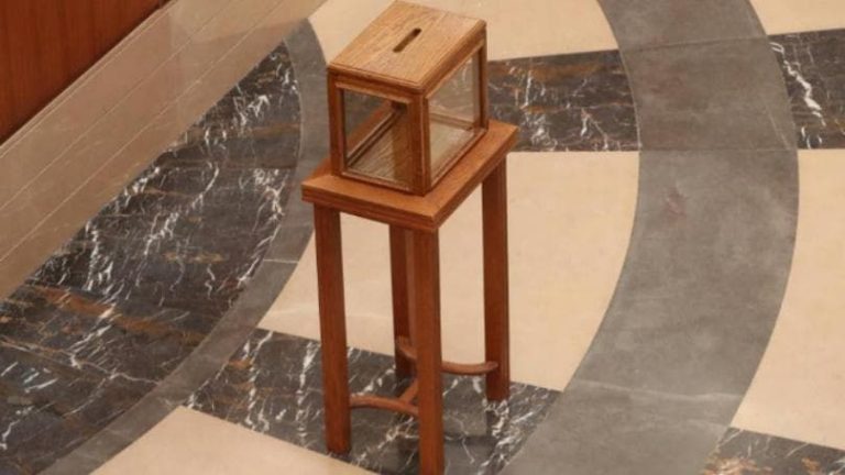 مَن سيدفع ولمَن… ثمن “رئاسة توافقيّة”؟