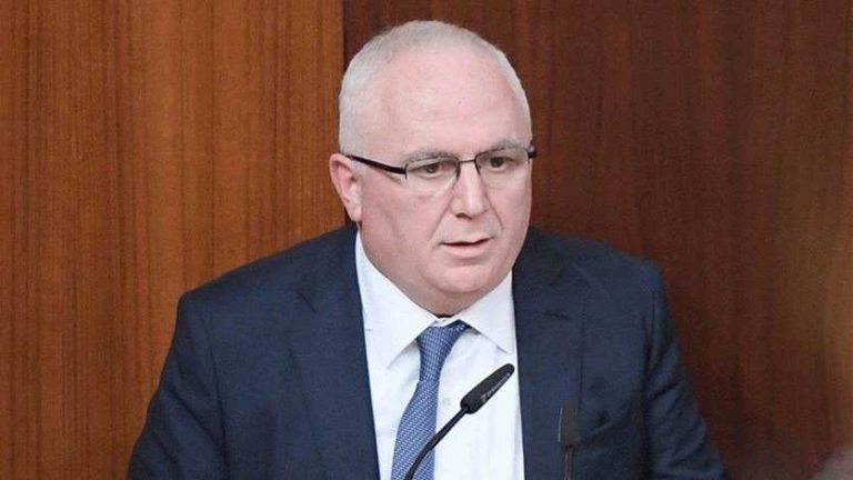 الضاهر: نحن بحاجة لمسؤولين ورجال دولة لتحمل مسؤولياتهم