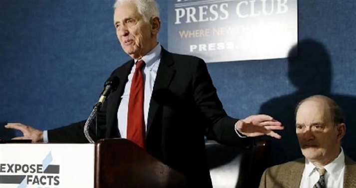 وفاة مُسرّب “أوراق البنتاغون”