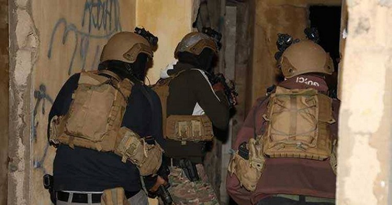 مداهمات في بريتال وتفتيش منازل مطلوبين