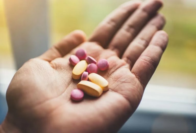 كيف نواجه التعب بعد تناول المكملات الغذائية؟