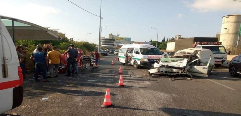 حادث سير مروع في صيدا وسقوط جريحين