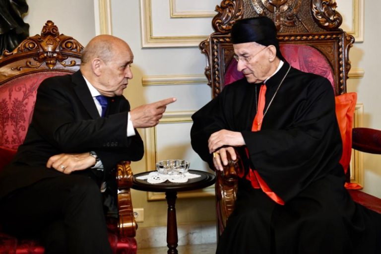 بالصور.. الراعي يلتقي لودريان في بكركي