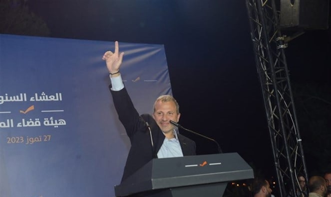 باسيل تراجع عن رفضه فرنجية؟!