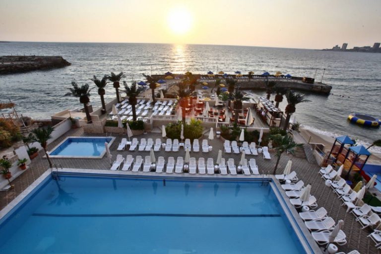 فوز لائحة المرشحين إلى نقابة المؤسسات السياحية البحرية بالتزكية