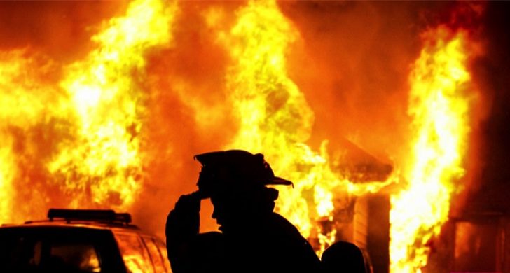 عادة خاطئة قتلتهم.. حريق ينهي حياة أسرة كاملة!